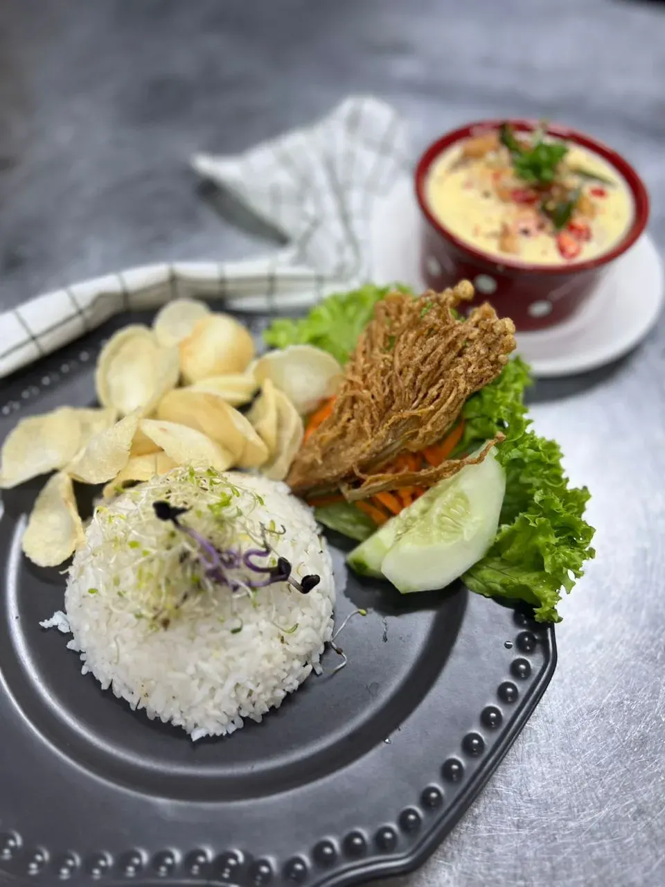 Buttermilk chicken rice with salad